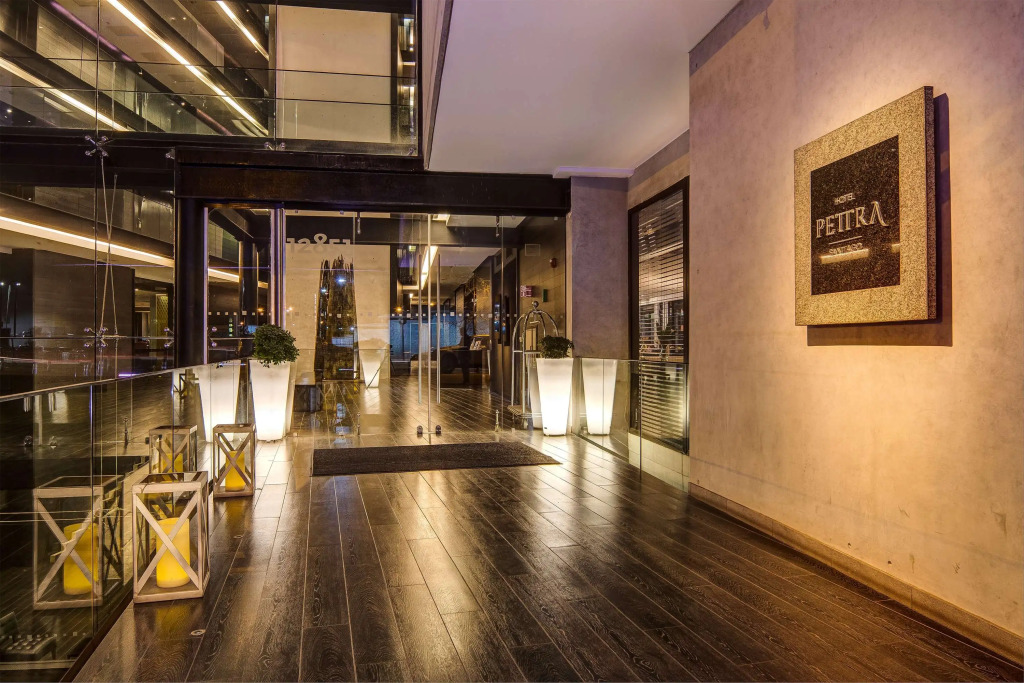 Wyndham Santiago Pettra