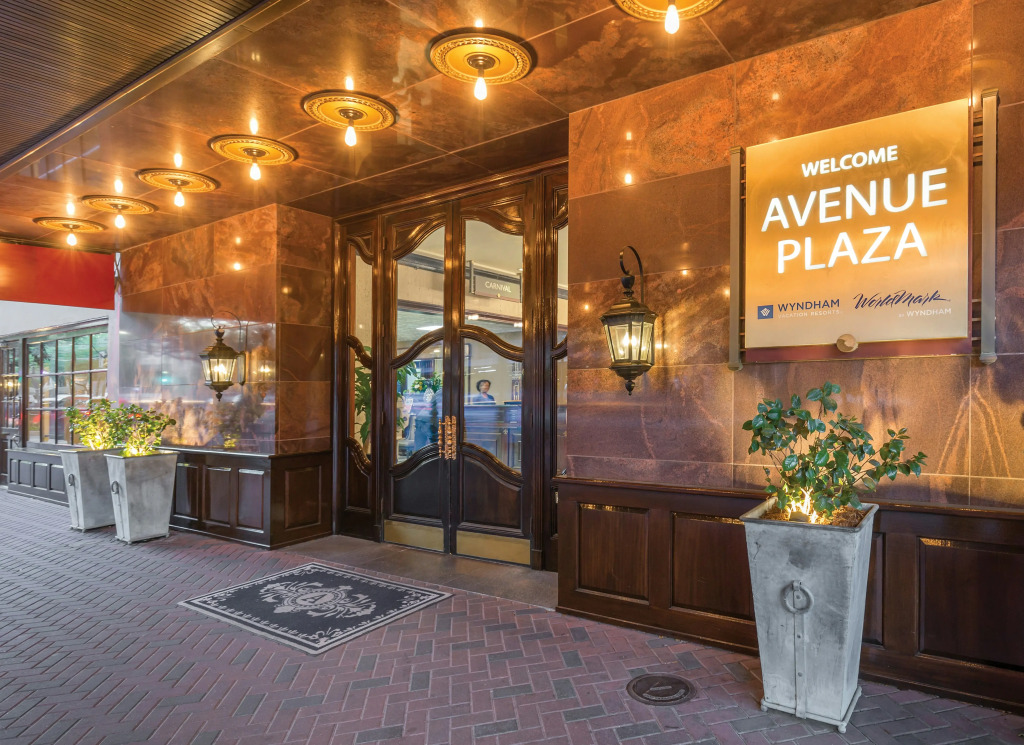 Club Wyndham Avenue Plaza