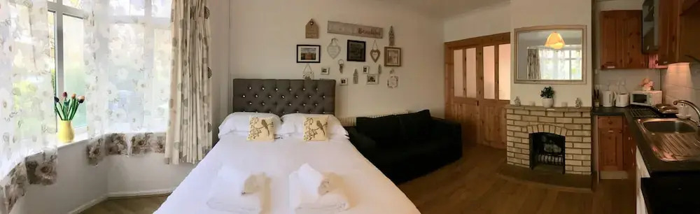 Cosy Inn Self-Contained Studio - Free Parking