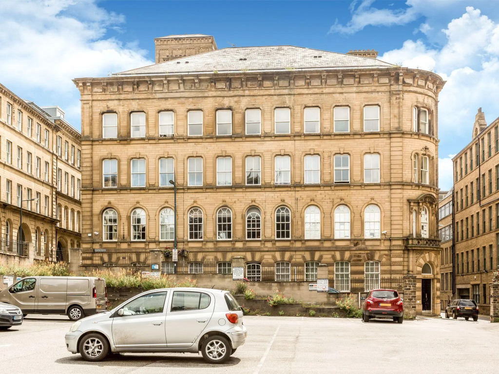 Appealing Studio in Bradford near Forster Square Retail Park
