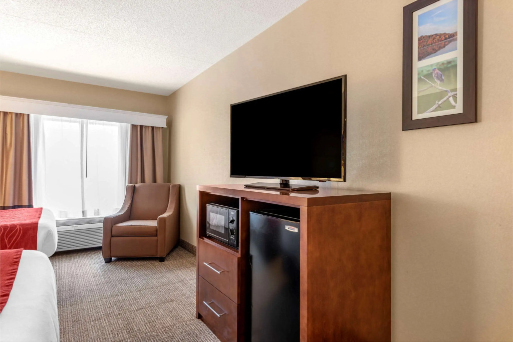 Comfort Inn & Suites