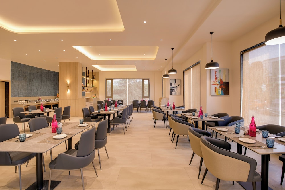 Keys Select By Lemon Tree Hotels, Vadodara