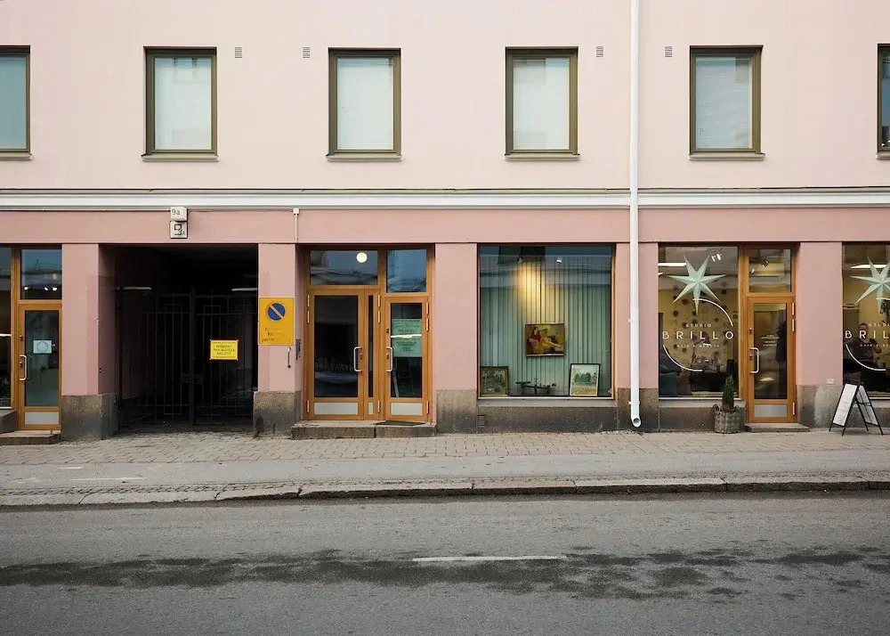 Beautiful Studio in Heart of Downtown