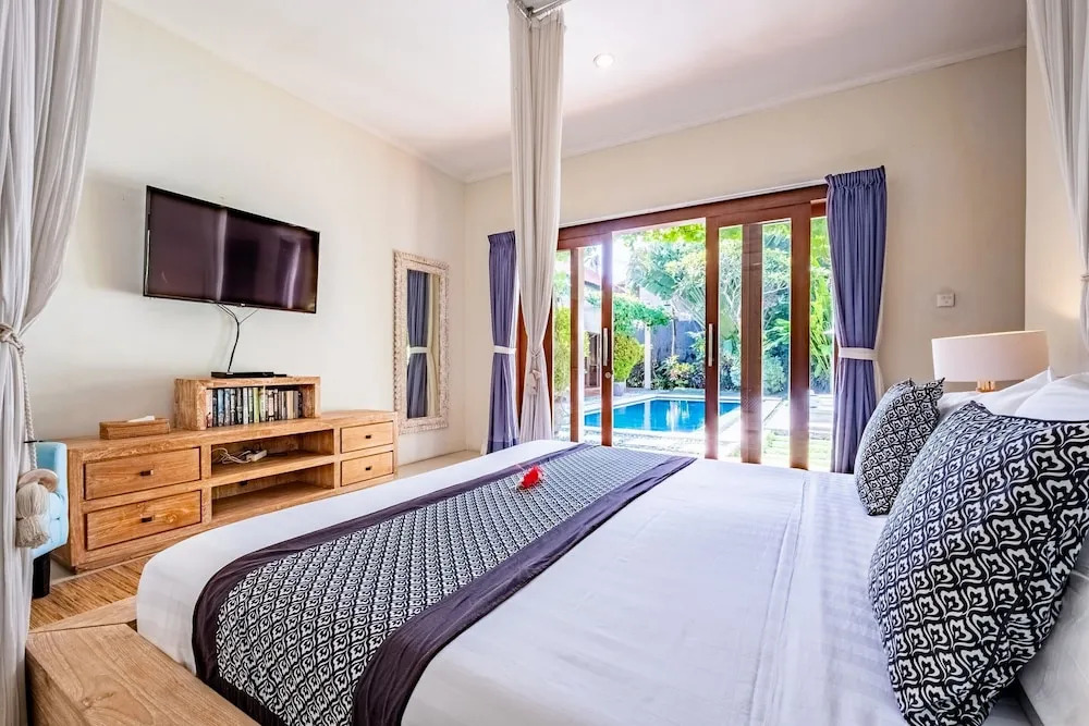 Central Seminyak Villa Martini