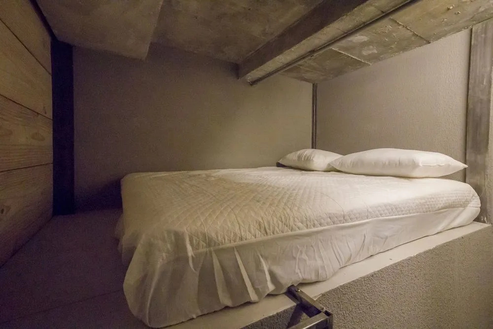 Hostel 7
