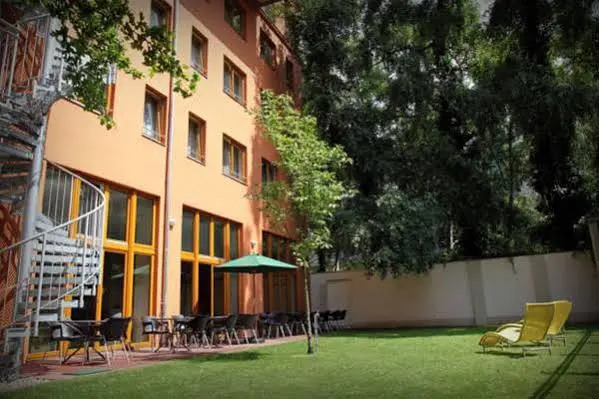 Hotel 26