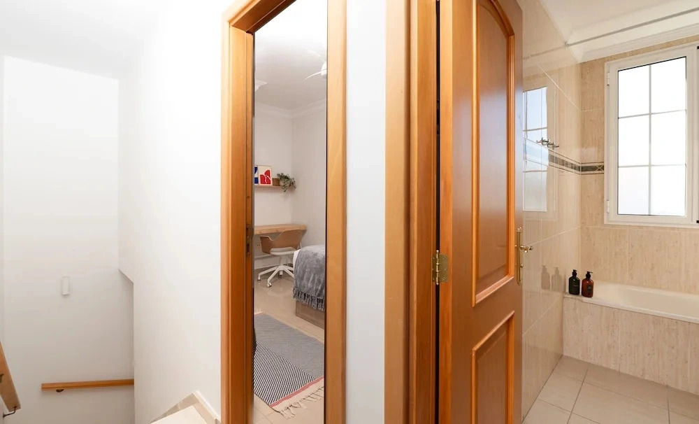 Anik Apartment