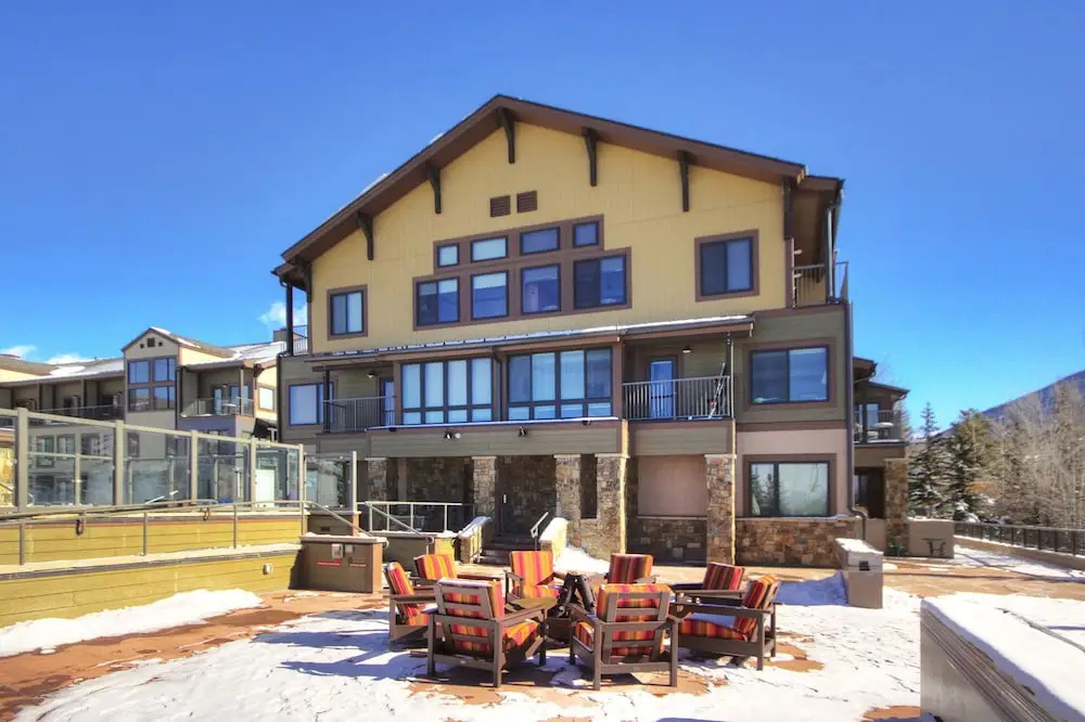 2752 Slopeside