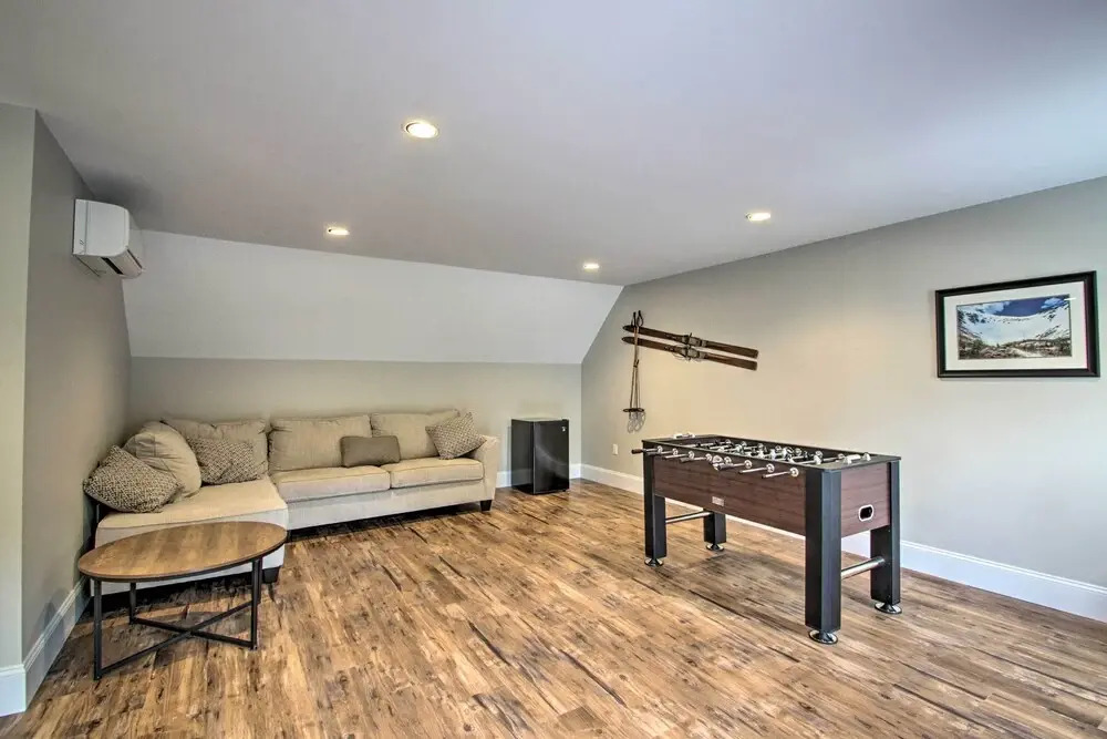 Condo w/ Grill: Walk to North Conway & Cranmore!