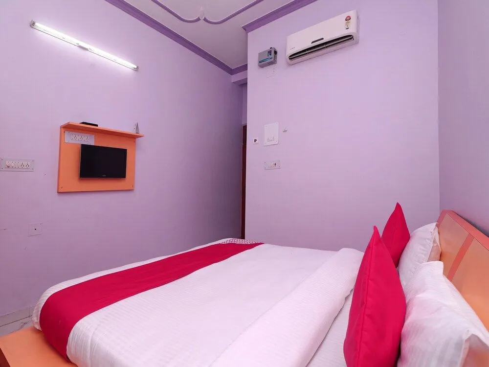 OYO Flagship 15267 Chaitdeep Palace