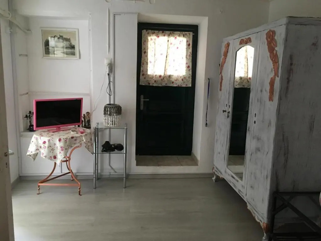 Toula's house 2