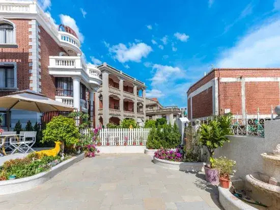 Yuejing Yazhu Homestay (Xiamen Gulangyu Riguangyan Shop)