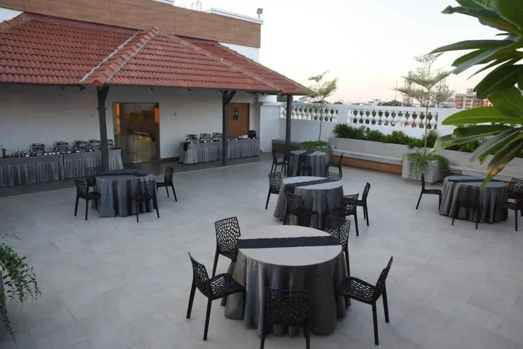 RATHNA RESIDENCY - Near US CONSULATE