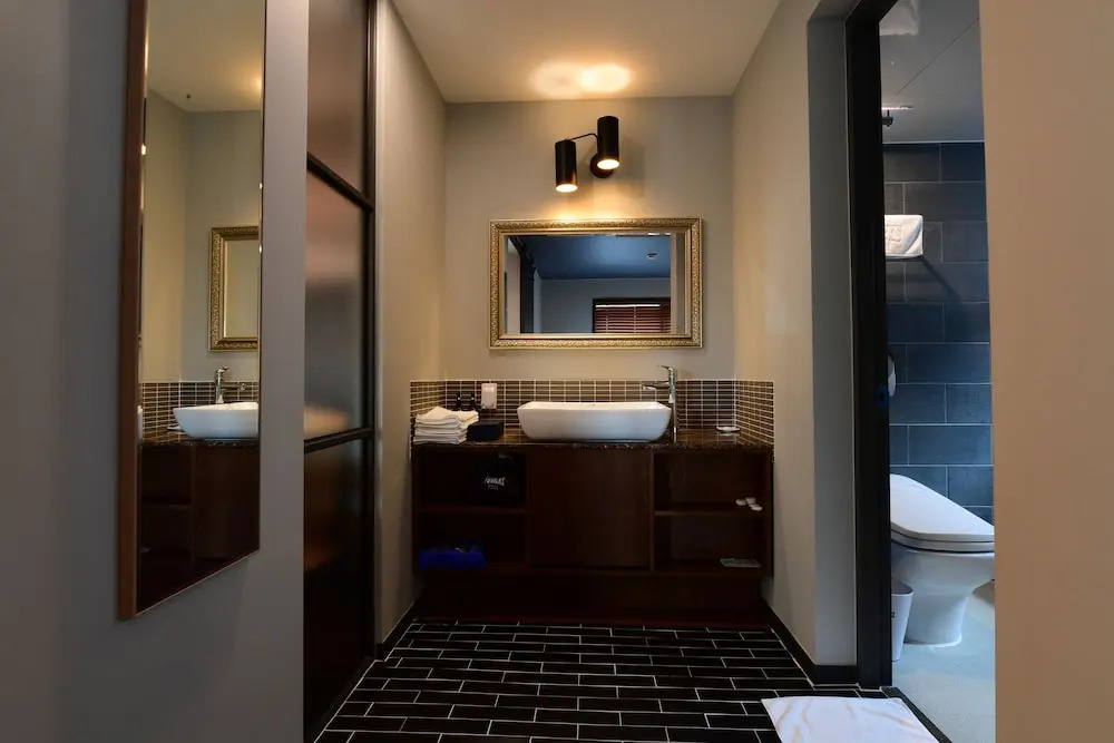Brown Dot Hotel Daeyeon