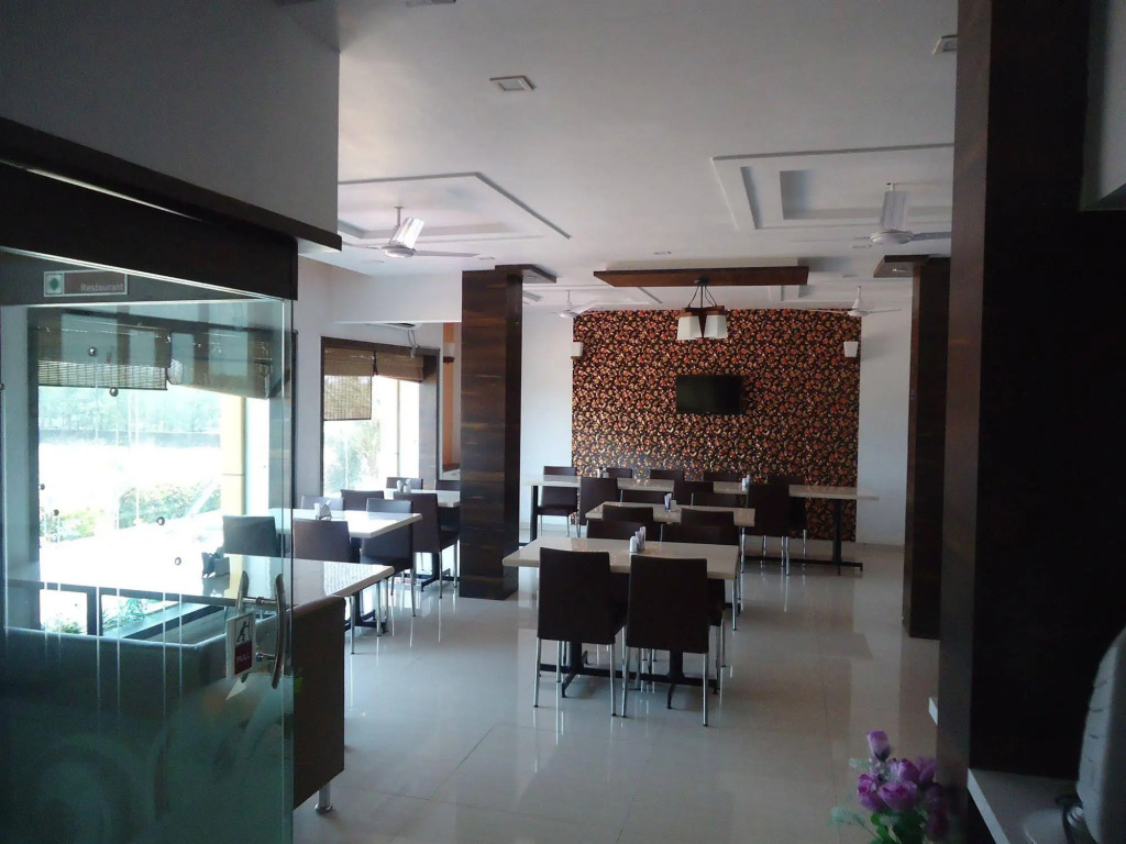 Hotel Anand