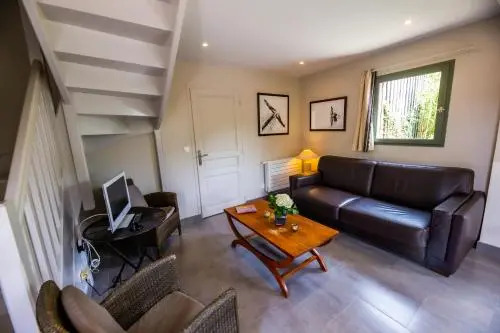 Chambres dHôtes et Suites à La Ferme de lOudon & SPA