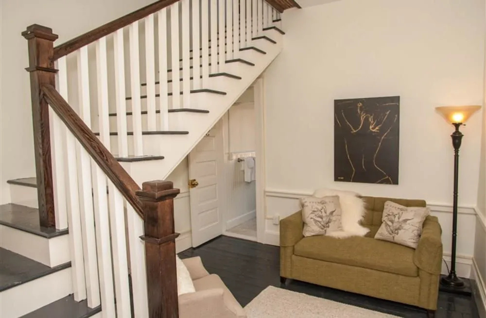 Dinsmore Boutique Inn