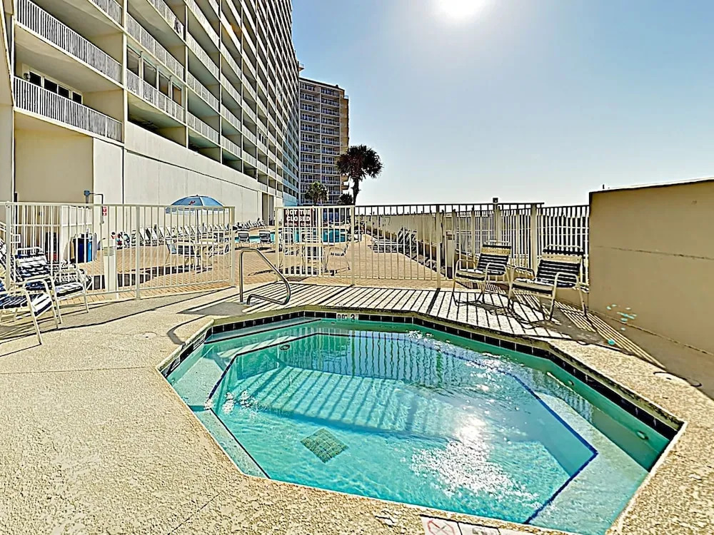New Listing! Gulf-front Getaway W/ 2 Pools & Gym 1 Bedroom Condo