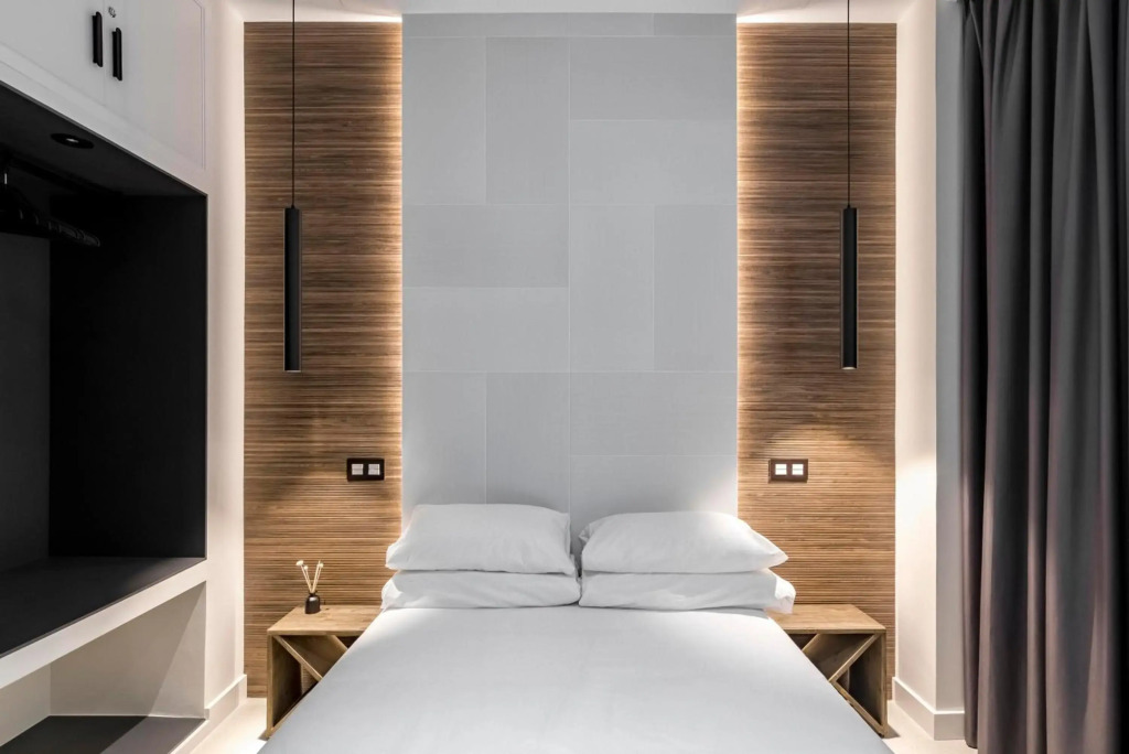 EMBA ROOM