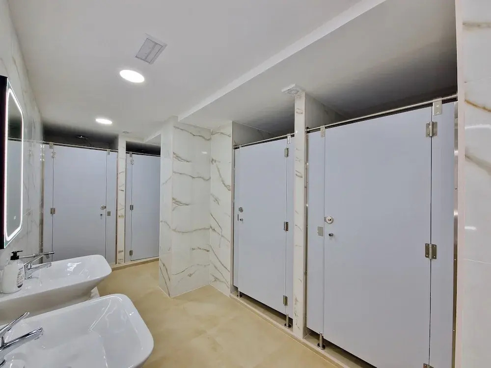 Velvet Hostel Business