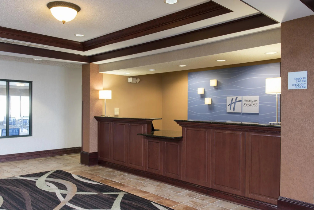 Holiday Inn Express Gas City by IHG
