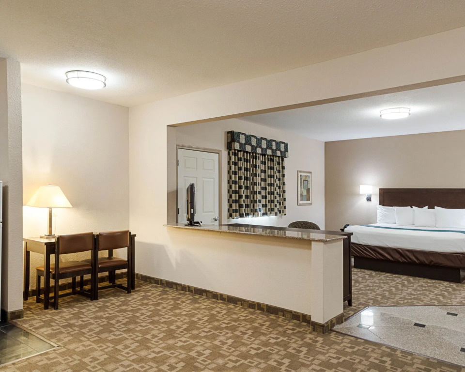 Suburban Extended Stay LaPlace
