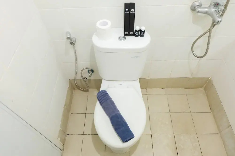Best Price 2BR at Bassura City Apartment