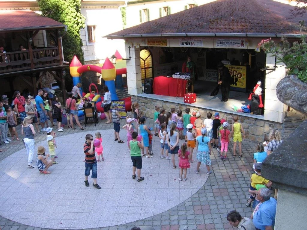 Lovecký zámeček
