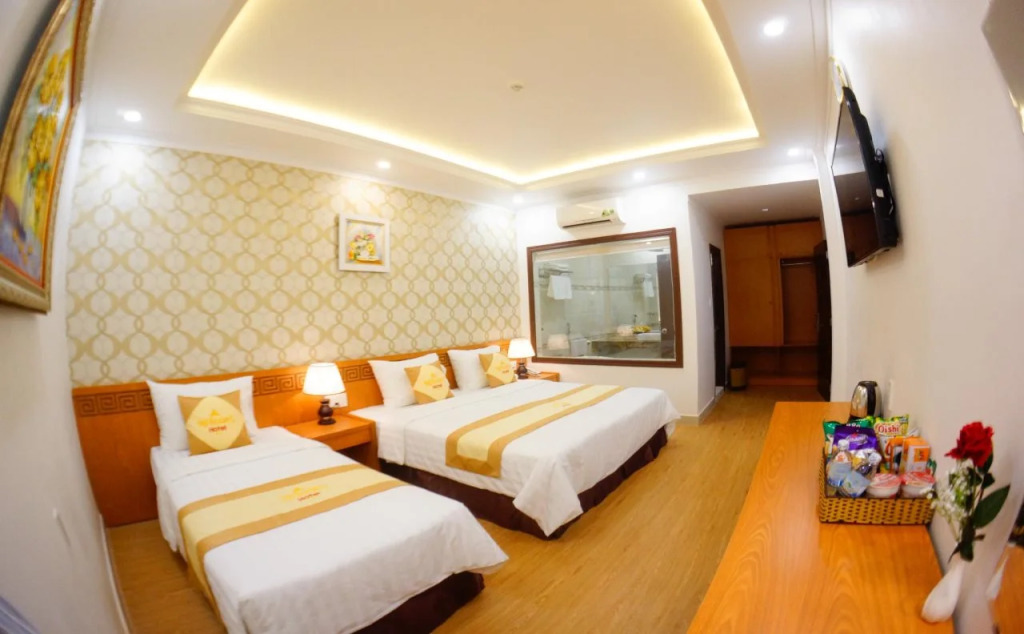 NỮ HOÀNG HOTEL