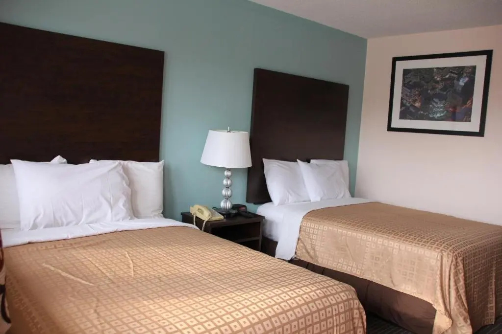 Sterling Inn near IAG Airport