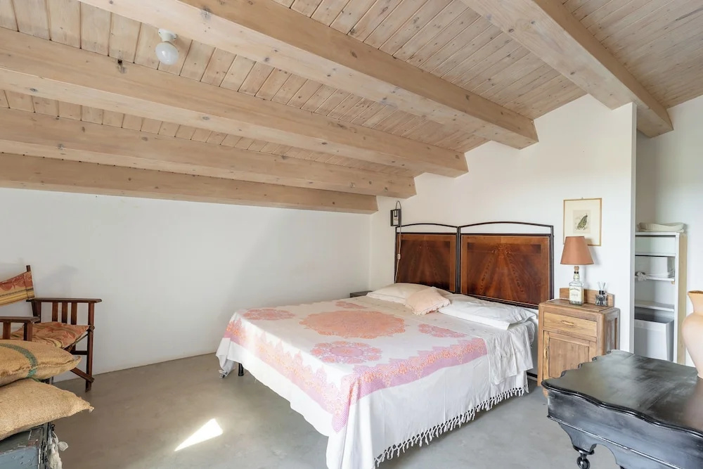 Villa Silvia With Swimming Pool by Wonderful Italy