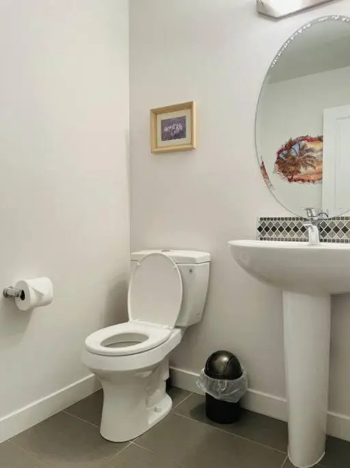 Charming 3BR Detached House in Stonebridge