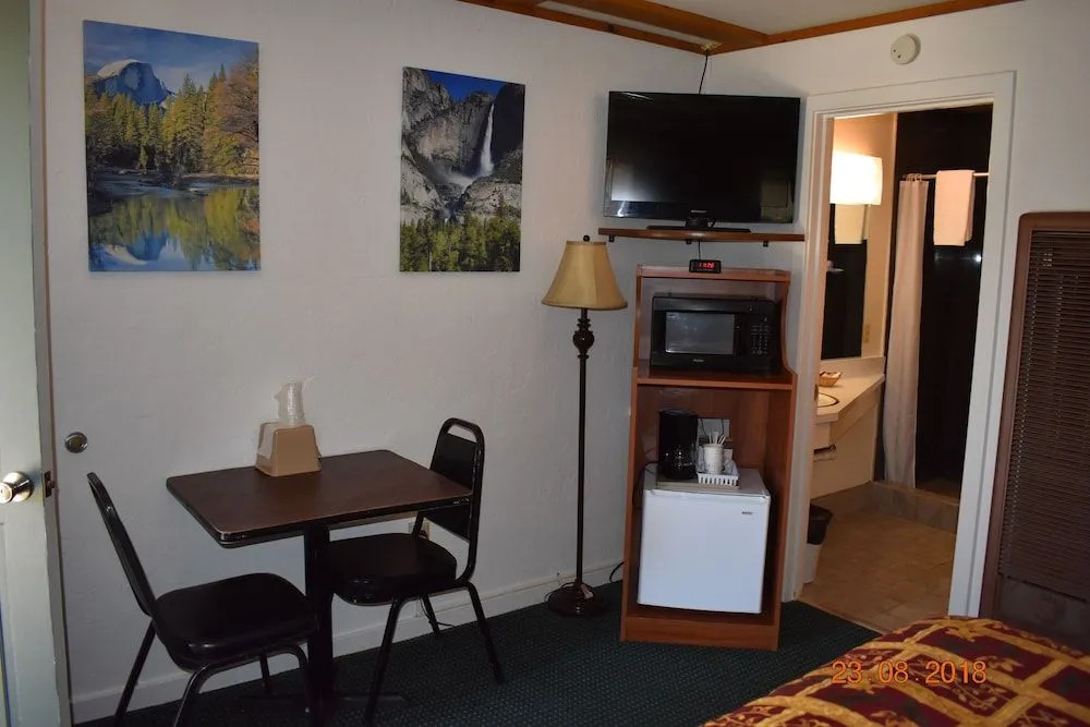 White Chief Mountain Lodge