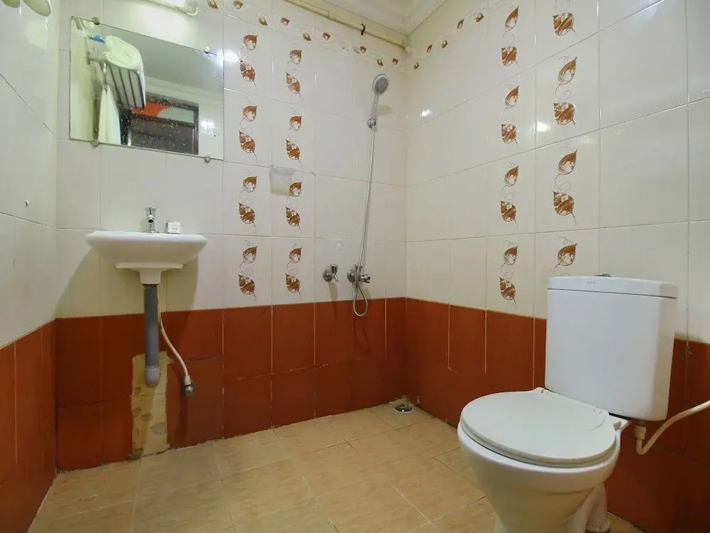 Forest Transit Hotel by OYO Rooms