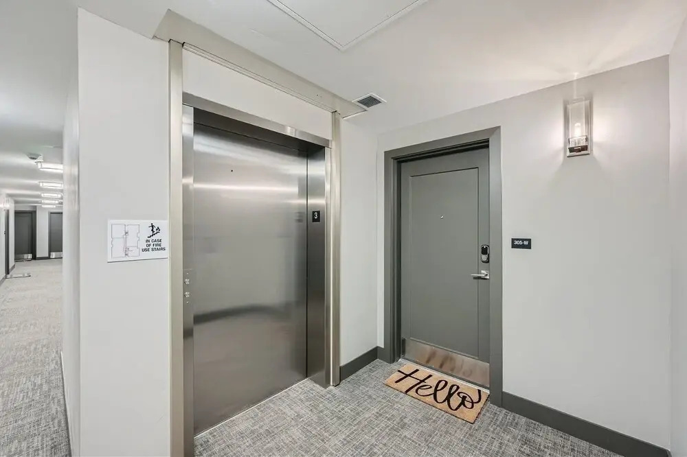 A-w4s305# 2 Bedroom Townhouse by RedAwning