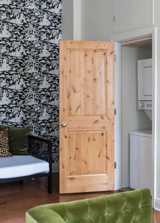 Deluxe Arts & Warehouse District Suites by Sonder