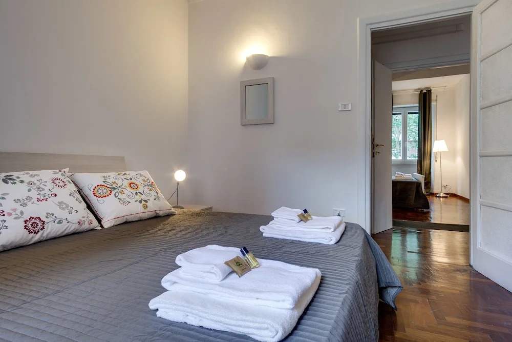 Travel & Stay - Mirabello