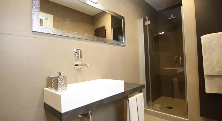 Residenza San Vitale 27 Suite Home