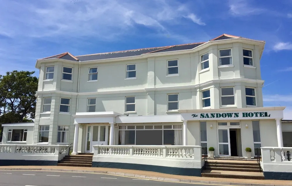 The Sandown - Seafront, Sandown, Isle of Wight - RETURN CAR FERRY FROM 99 POUNDS