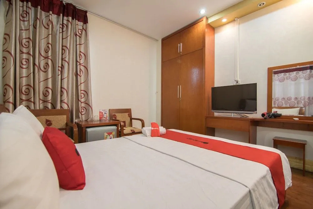 Reddoorz Near Hanoi Railway Station