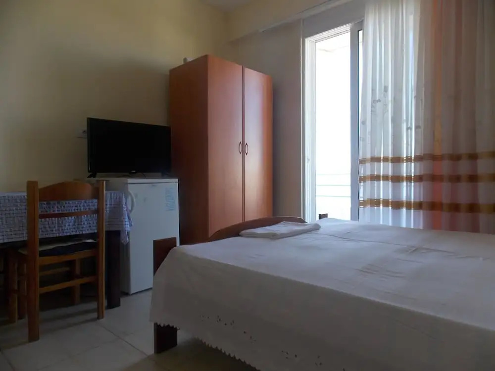 Camela Apartments