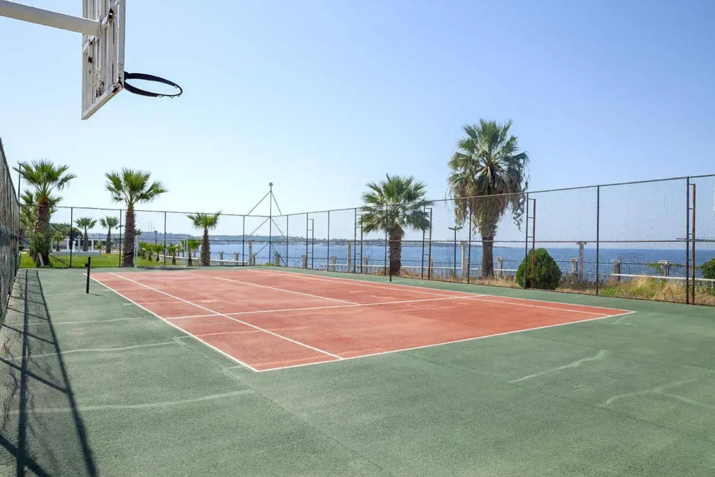 Lucas Didim Resort