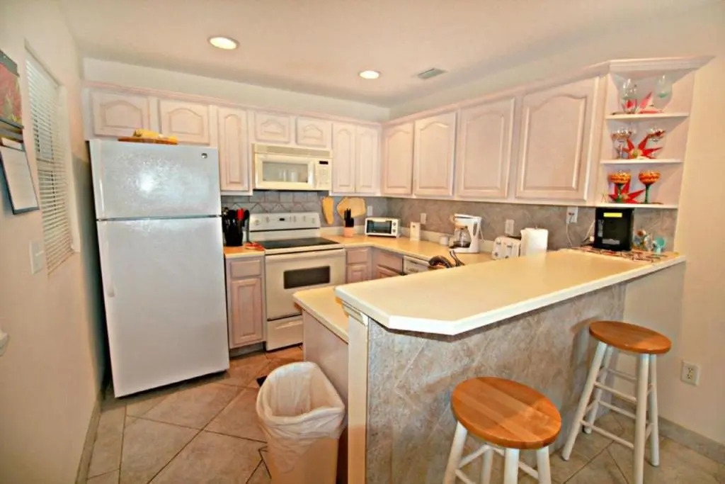 Tradewinds 53