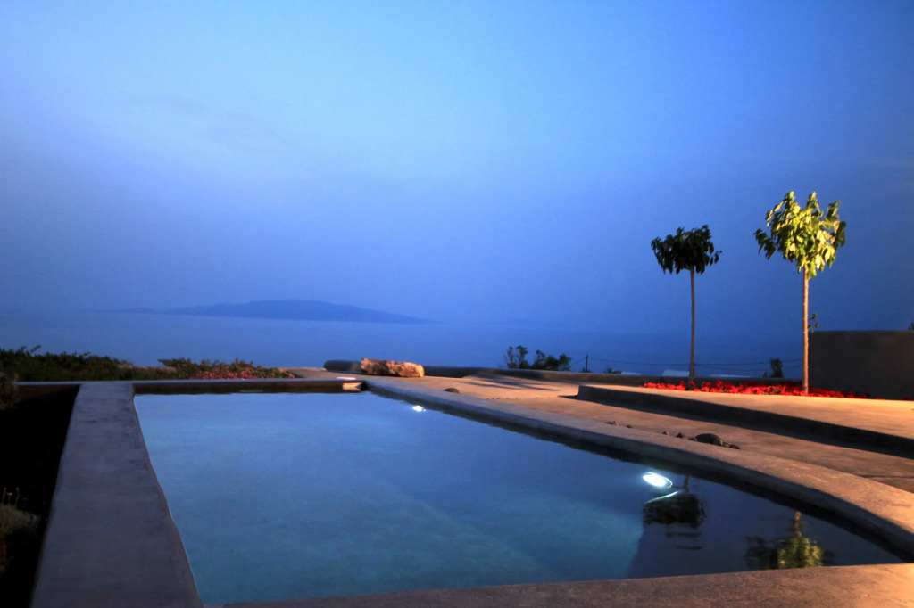 270 Oias View