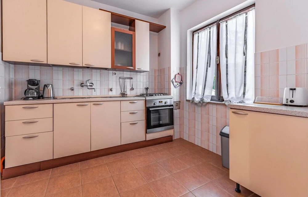 Amazing Home in Medulin With 7 Bedrooms and Wifi