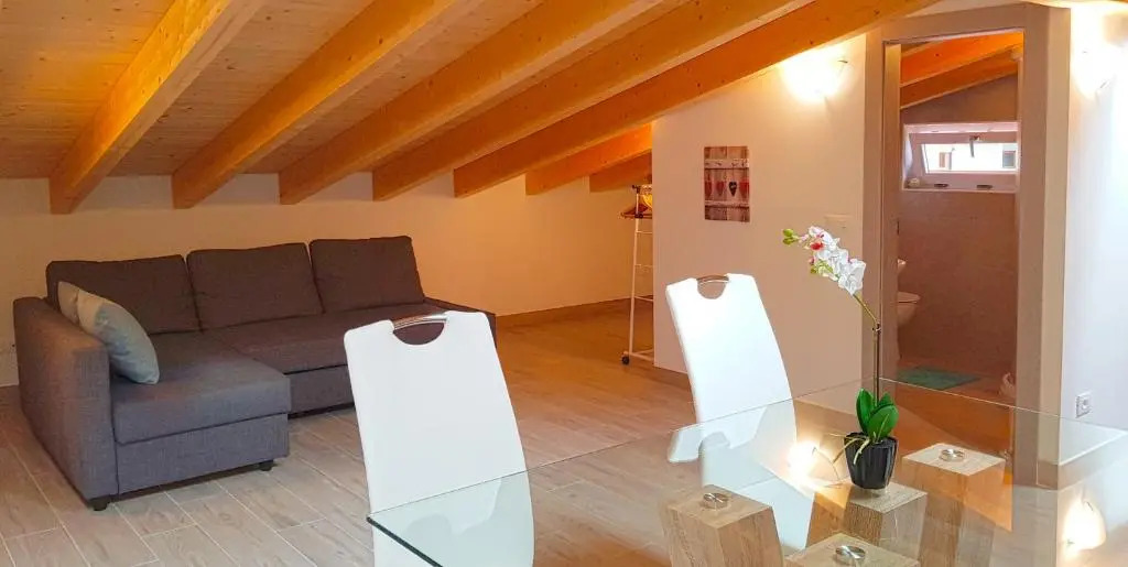 Casa Gina & Melape Garden and Solarium by Gardadomusmea