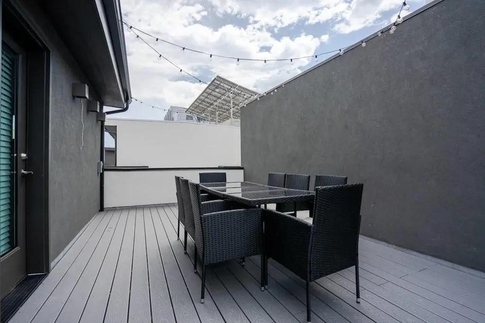 Mid Mod Manor A Sophisticated Townhouse Golden Triangle