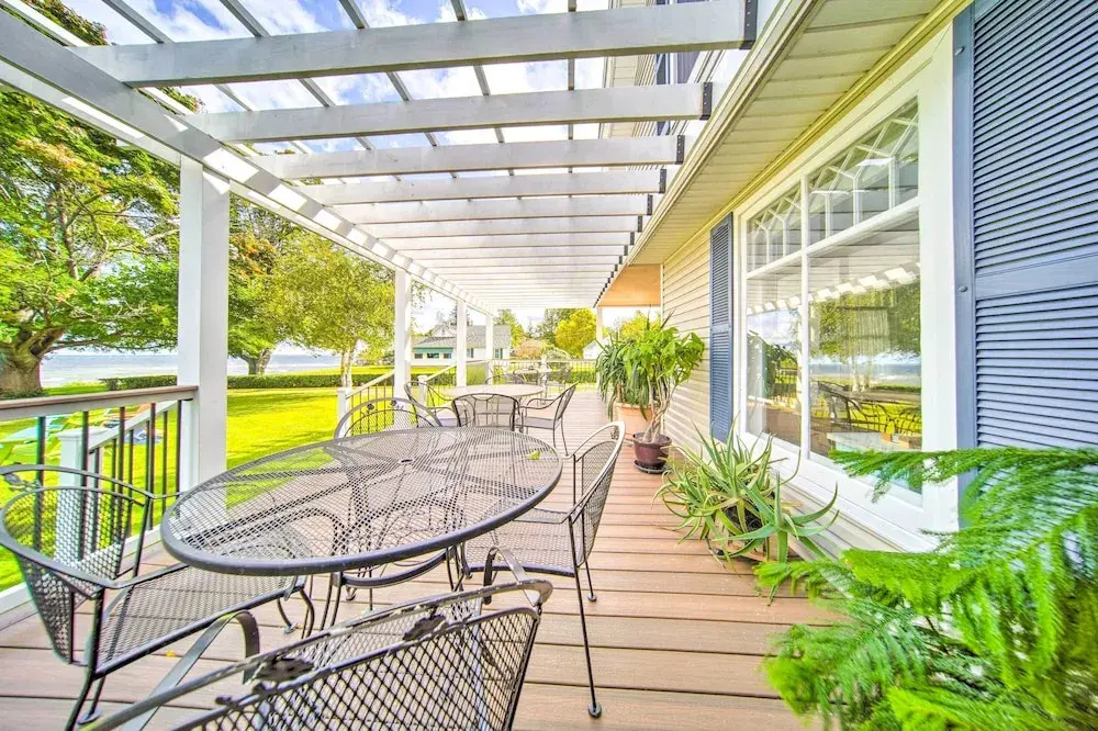 Private Waterfront Lake Erie Home w/ BBQ Patio