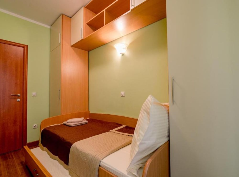 Amor Residence