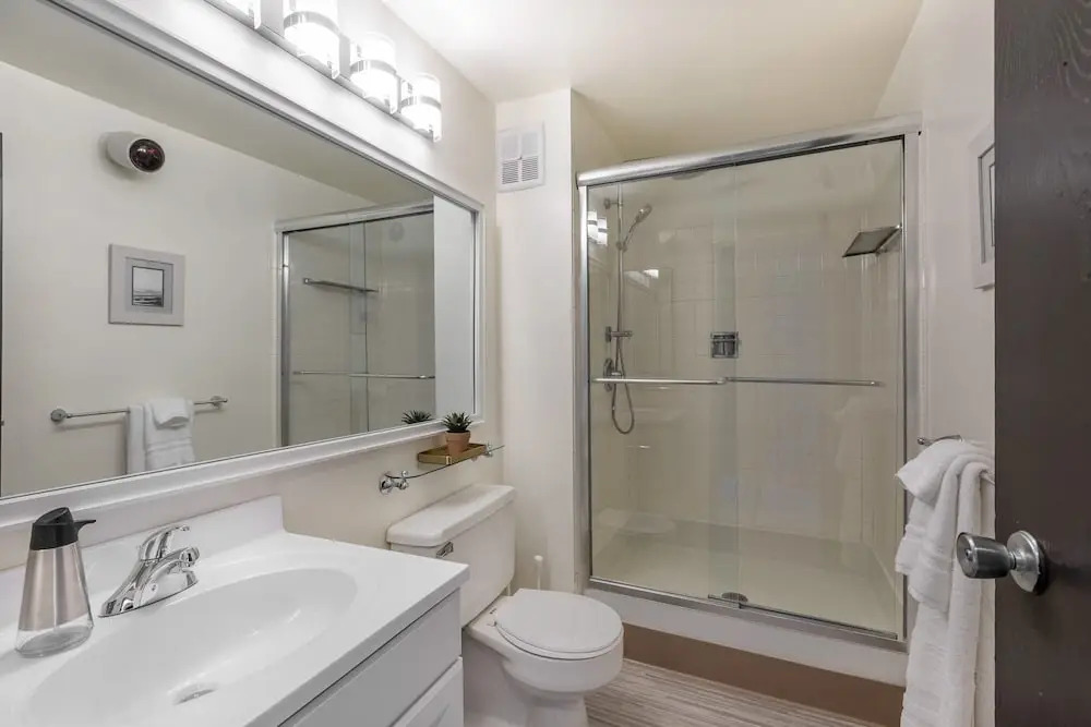 Motor City Suites by Barsala